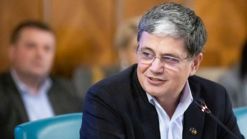Peste 4 milioane de români ar putea primi bani pe card pentru a-și plăti facturile la energie. Marcel Boloș a anunțat cum se vor folosi aceste carduri