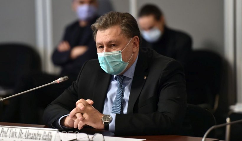 Închiderea școlilor nu ar trebui să fie dispusă față de numărul cazurilor