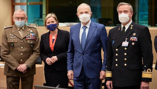 Scutul de la Deveselu este pur defensiv iar NATO nu are nimic de ascuns