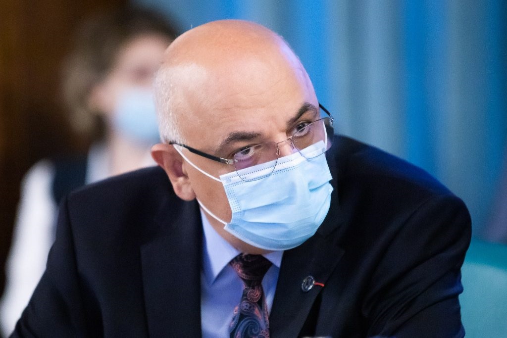 Mai puțini morți de COVID s-ar fi înregistrat dacă românii se vaccinau