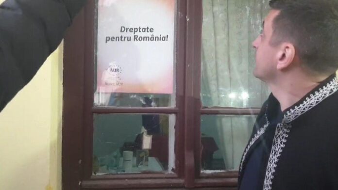 Filiala AUR din Bocșa a fost vandalizată chiar înainte de vizita lui Simion