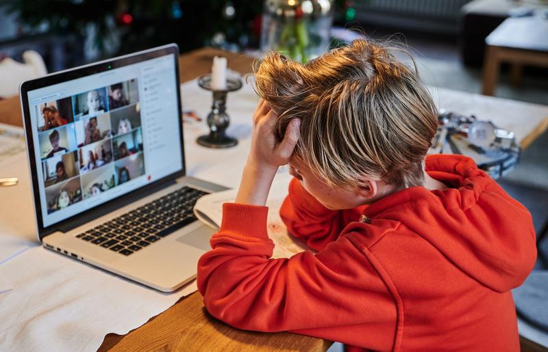 Educația online a fost catastrofală nu numai în România