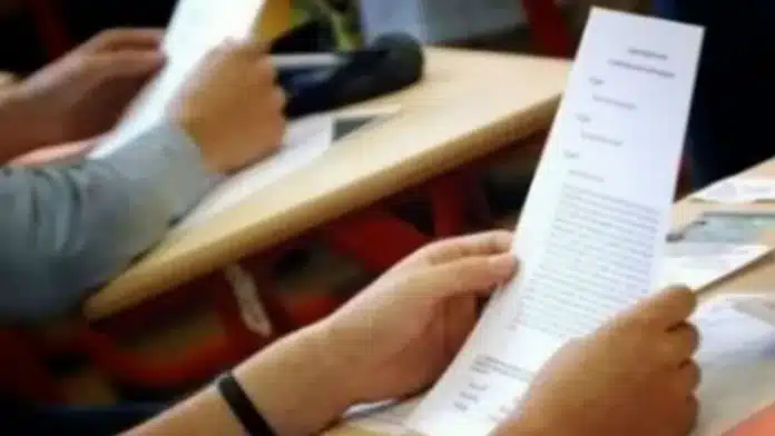 Un profesor universitar, condamnat la închisoare pentru umilirea unei eleve