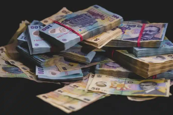 Cheltuielile cu pensiile și salariile plătite de la buget au crescut semnificativ