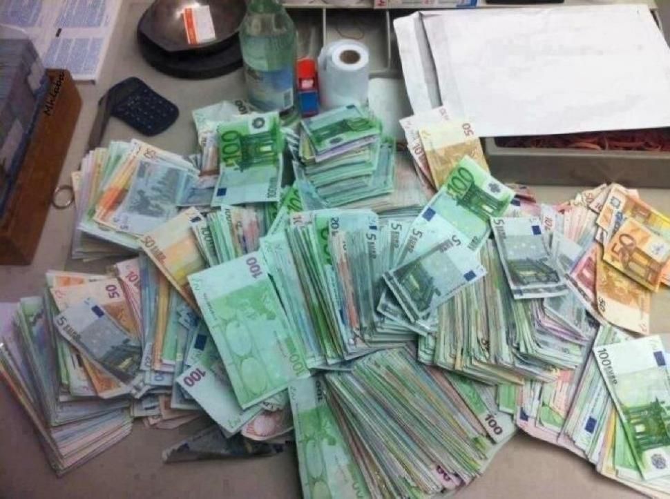 Un primar din Mehedinți a fost prădat de 100.000 de euro