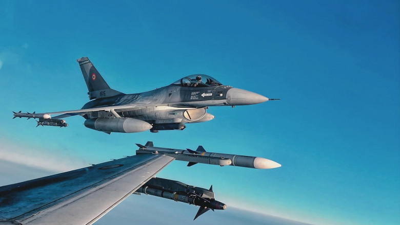 Un avion civil a intrat neautorizat în spațiul aerian al României