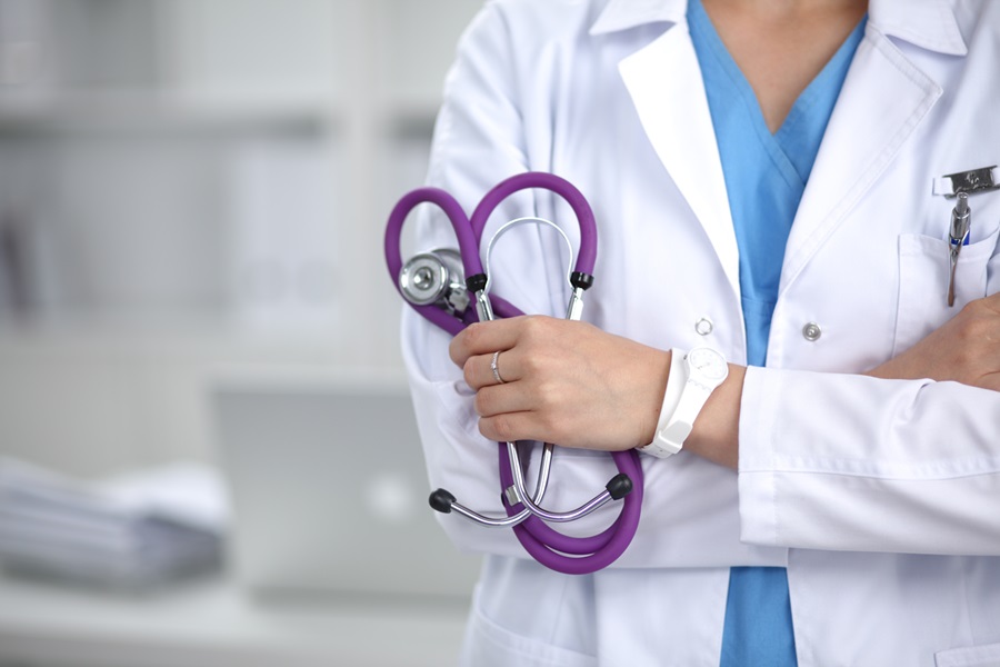 Un medic din Turda arestat preventiv pentru agresarea sexuală a unui copil