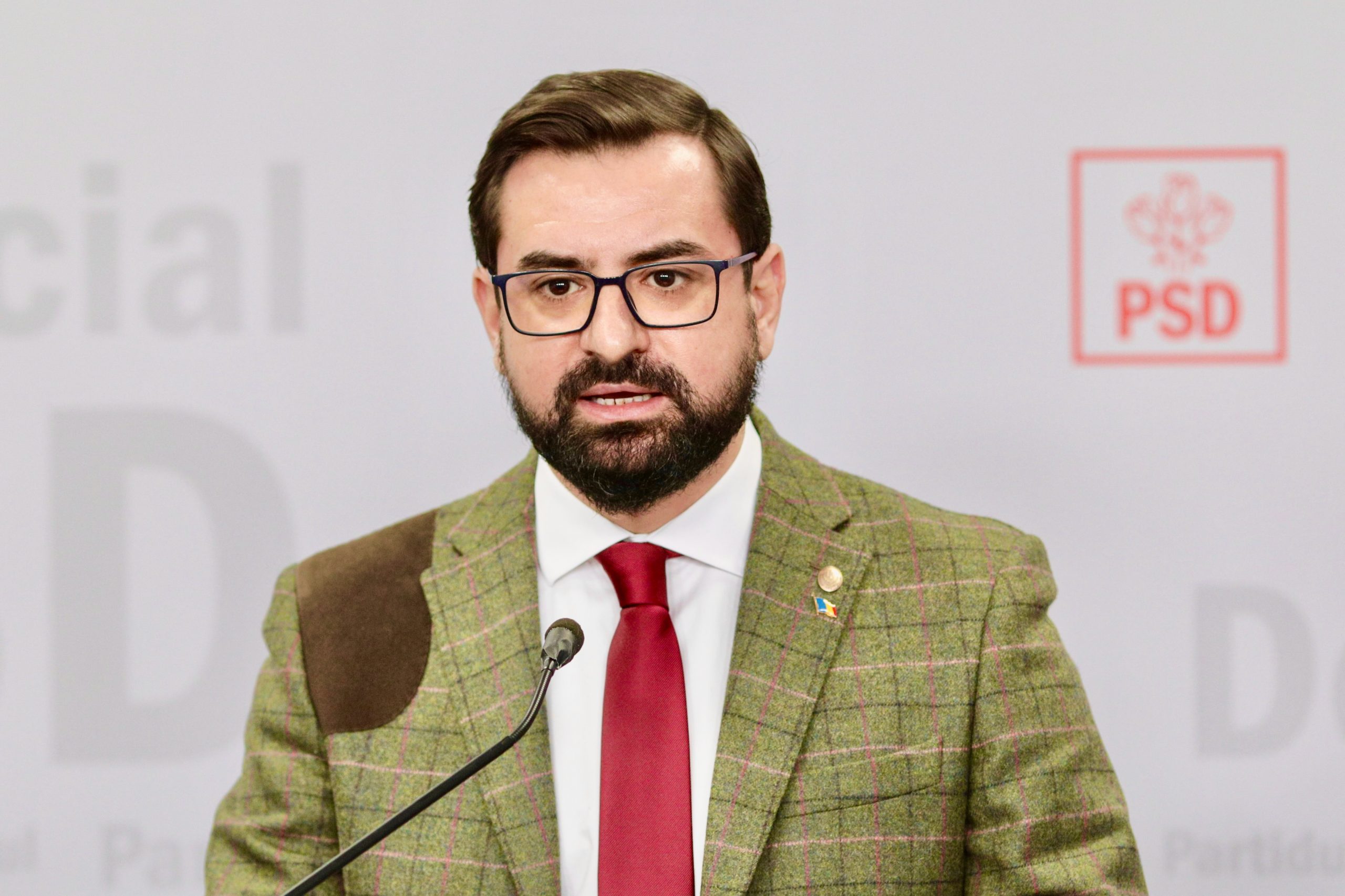 Adrian Chesnoiu este audiat la DNA în dosarul care a determinat demisia