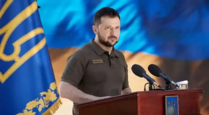 Un politolog rus a luat-o razna complet în discursul său de susținere