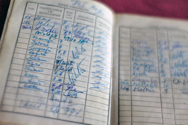 Carnetele și cataloagele se schimbă, o dată cu modificările din învățământ