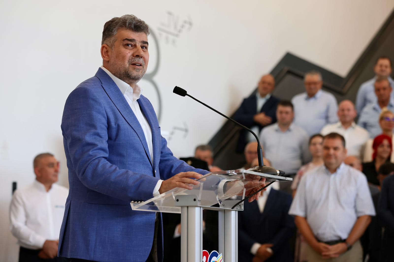 Mărirea pensiilor trebuie făcută pentru toată lumea, iar procentul minim