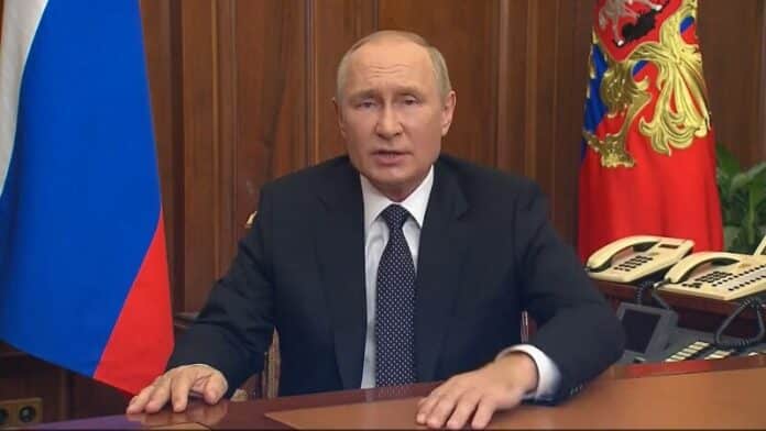 Sănătatea lui Putin, pusă la îndoială din nou: s-ar confrunta cu crize de tuse și greață constantă