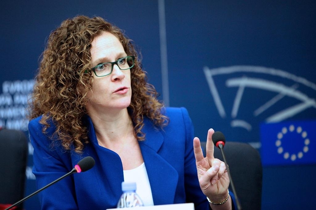 Un europarlamentar olandez se declară rușinat de opoziția țării sale
