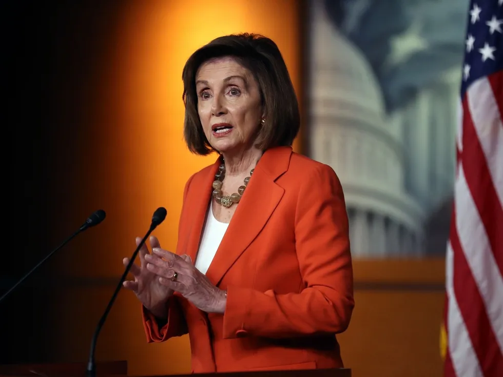 Nancy Pelosi spune depre Donald Trump că nu este suficient de „bărbat”