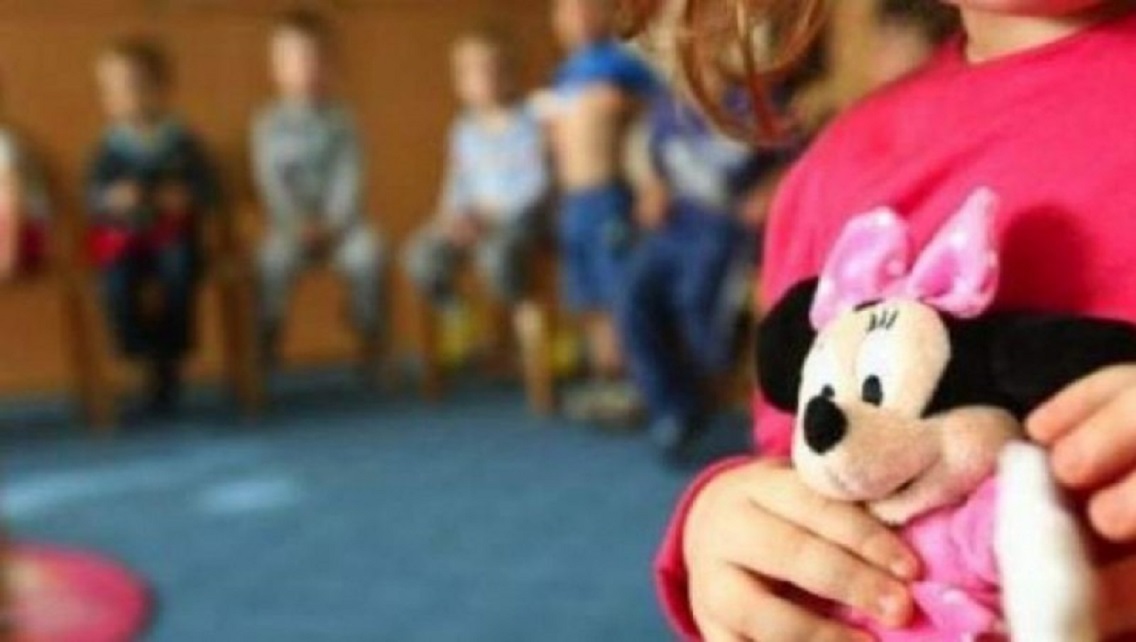 Tinerii în plasament vor primi 2.500 de lei lunar, după vârsta de 18 ani