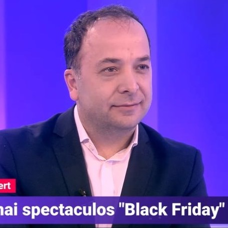 De Black Friday, oamenii ar trebuie să strângă cureaua, nu să fie largi