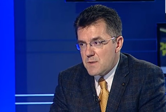 Încrederea românilor în UE a scăzut la jumătate față de anul 2021