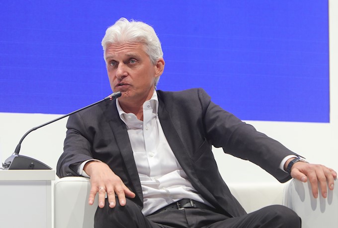 Oligarhul Oleg Tinkov a renunţat la cetăţenia rusă: „fascismul” lui Putin