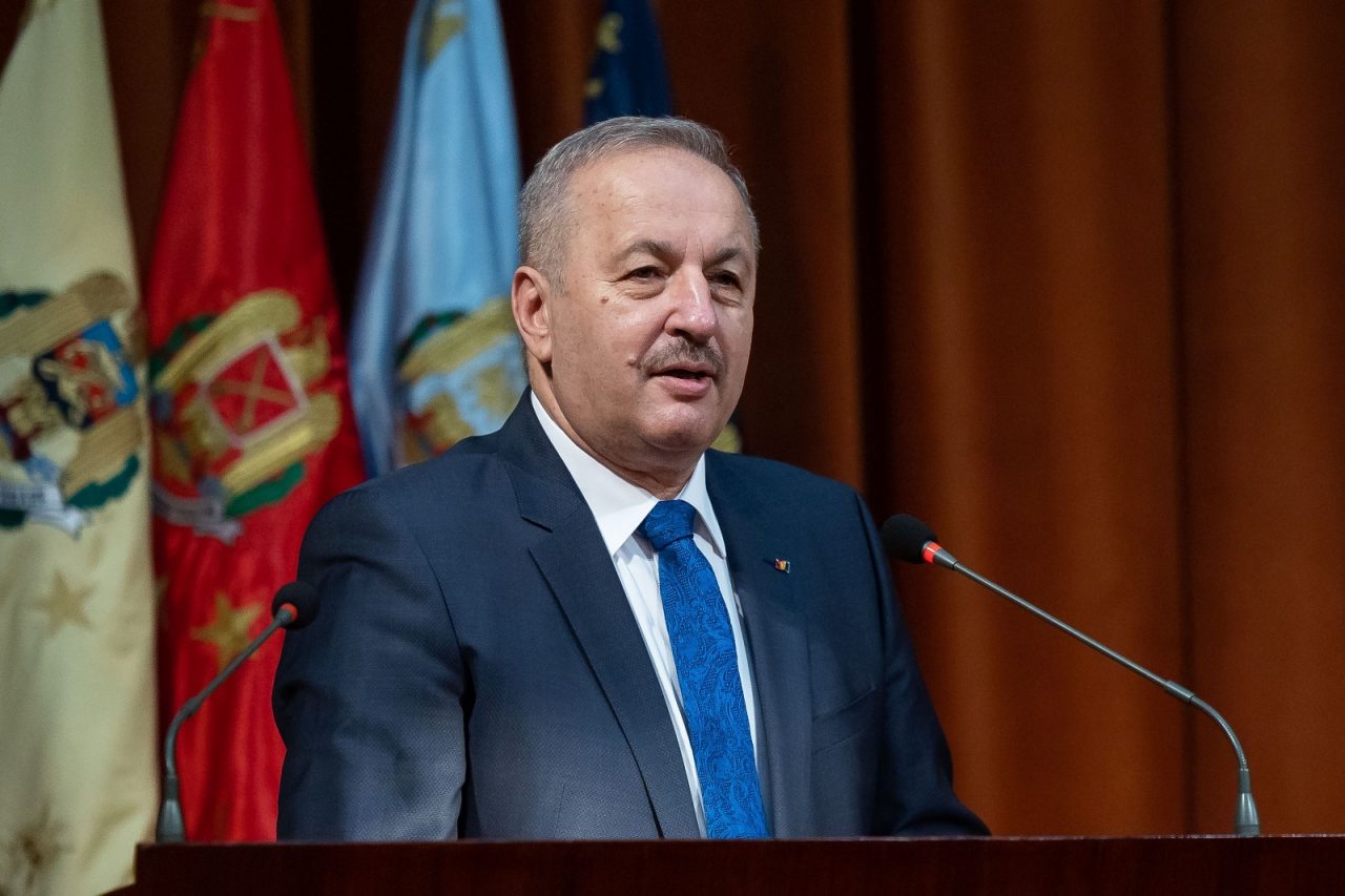 Vasile Dîncu l-a atins pe Klaus Iohannis după ce a demisionat