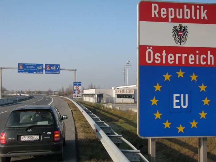 Românii ar trebui să evite să meargă la schi în Austria, spune Cadariu