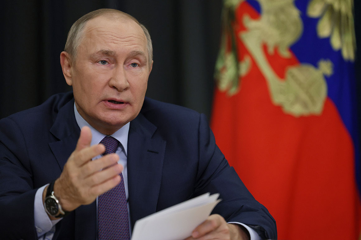 Vânzările de petrol din Rusia sunt interzise către țările Occidentului