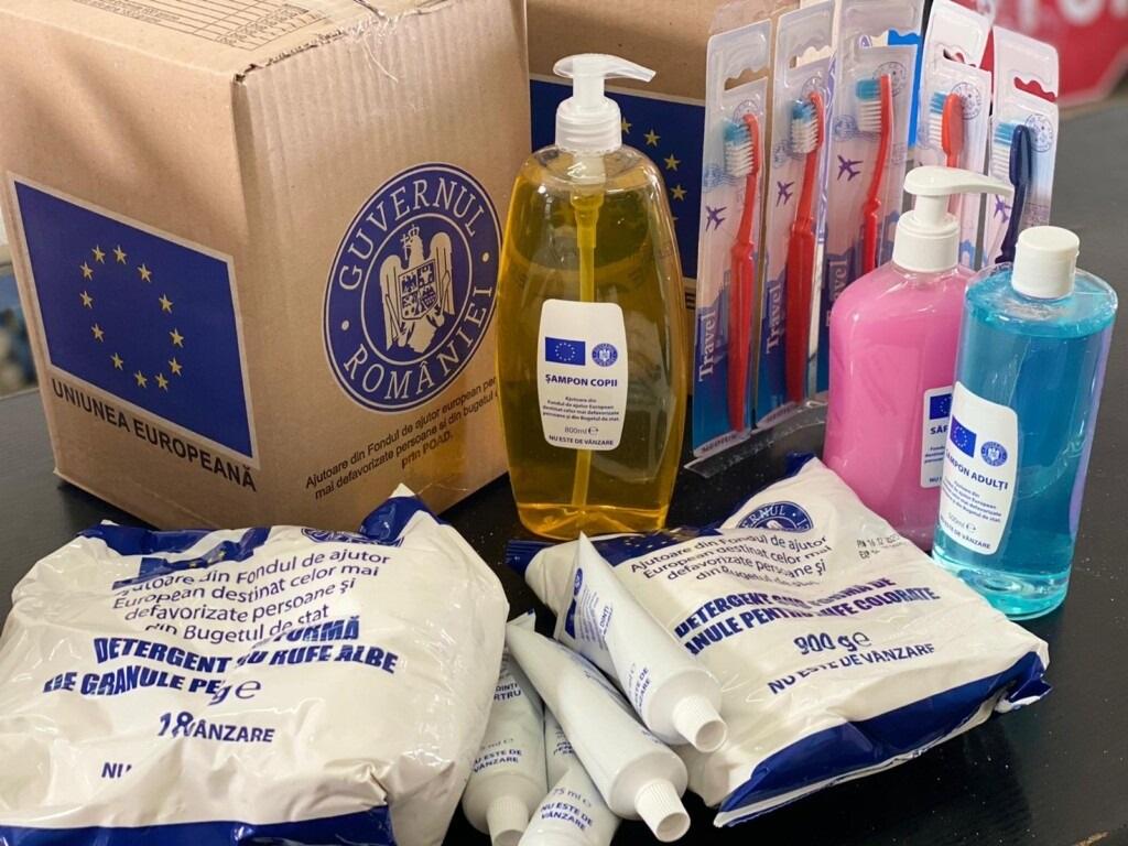Ajutoare sociale care însumează 10.000 de lei primesc românii săraci