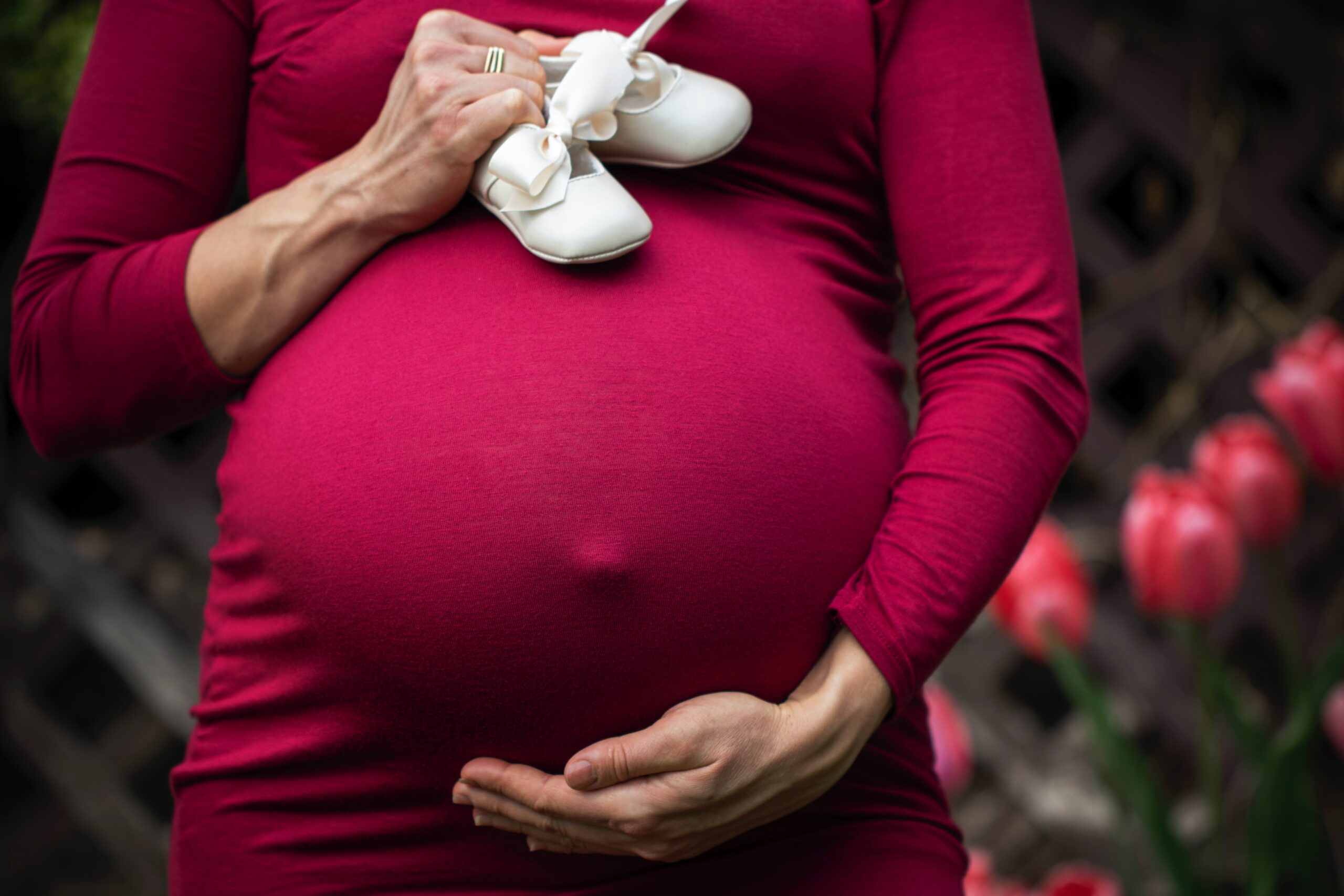Mortalitatea maternă a crescut în ultimii ani din România, din cauza sistemului