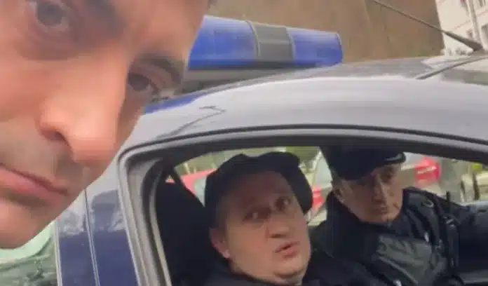 George Simion dezvăluie că este filat de Poliție. Liderul AUR a chestionat doi agenți: „E poliție politică!”