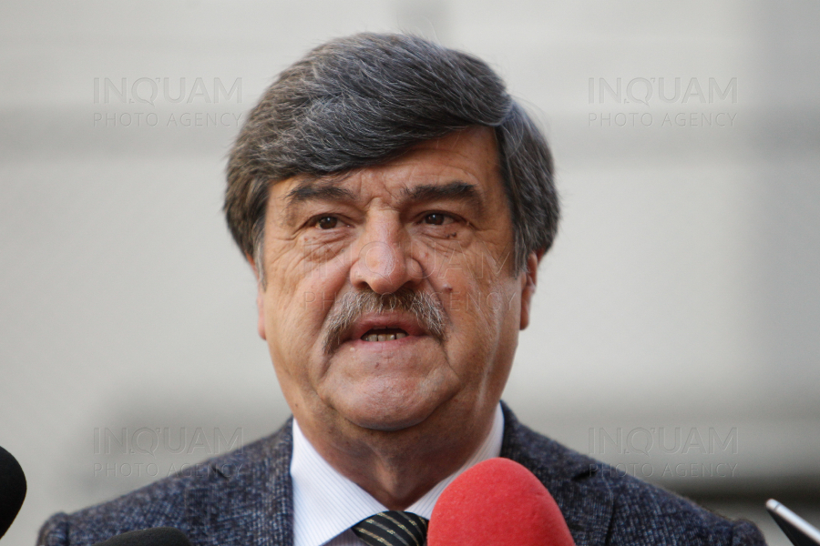 Prefectul Toni Greblă face apel la bucureșteni să curețe trotuarele