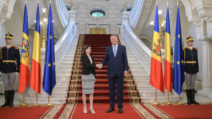 Maia Sandu se întâlnește cu președintele Klaus Iohannis la București