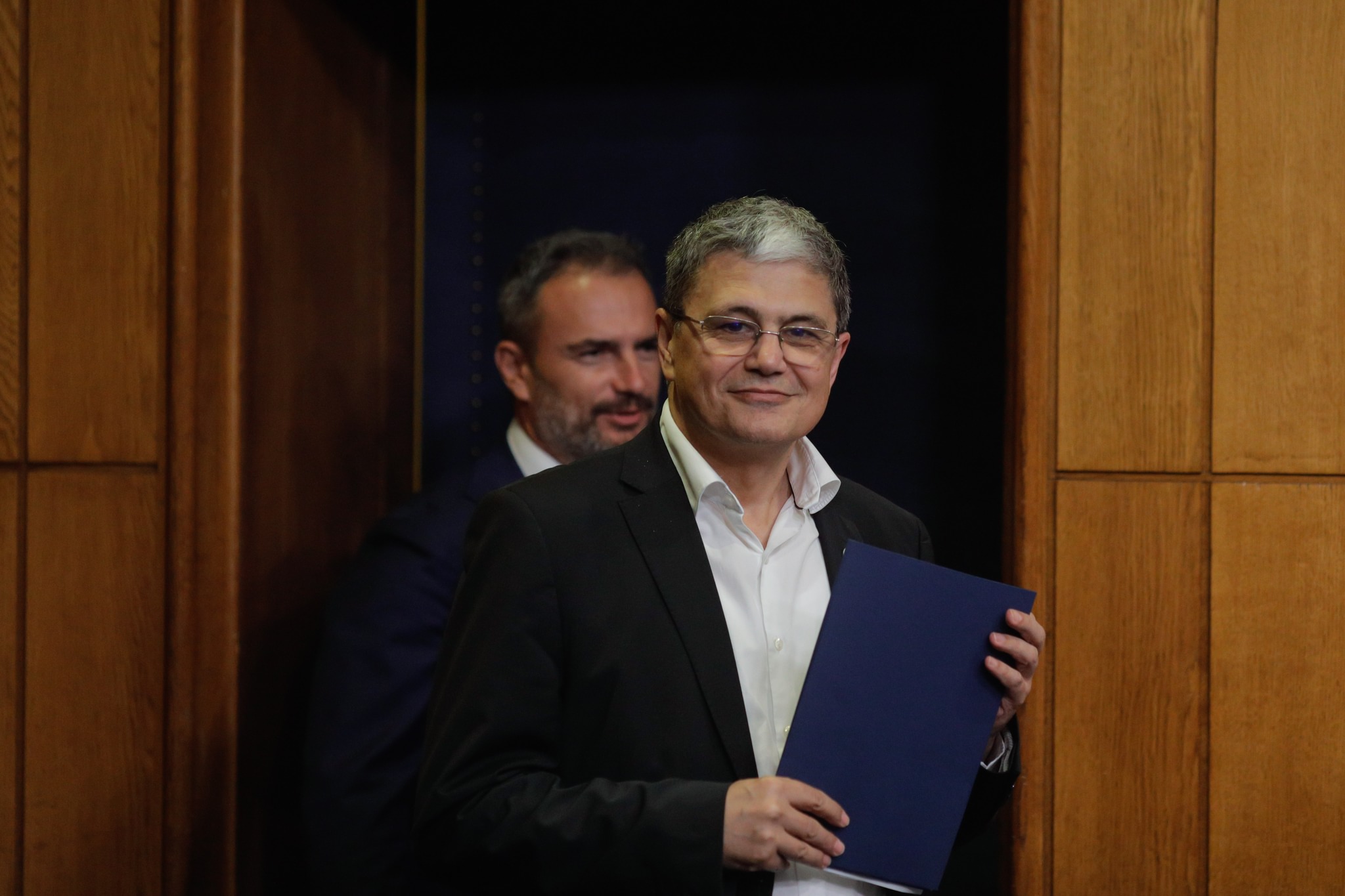 Un program de sprijin pentru bătrâni și persoane vulnerabile