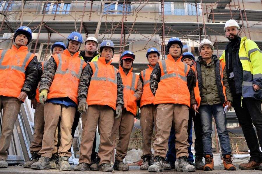 Muncitorii din Asia au prins rădăcini în țara noastră. Cel puțin unii dintre ei