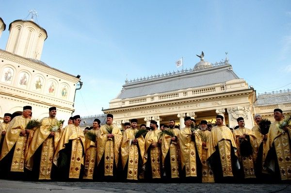 Amenzi pentru înmormântare primesc preoții care nu respectă regulile