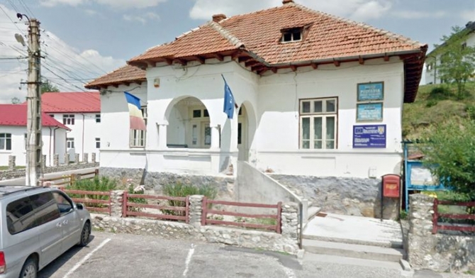 Cheltuielile de transport ale funcționarilor publici din primării, decontate