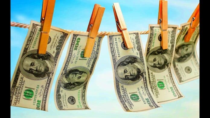 România stă mai bine decât Austria la spălarea banilor. Raport Moneyval