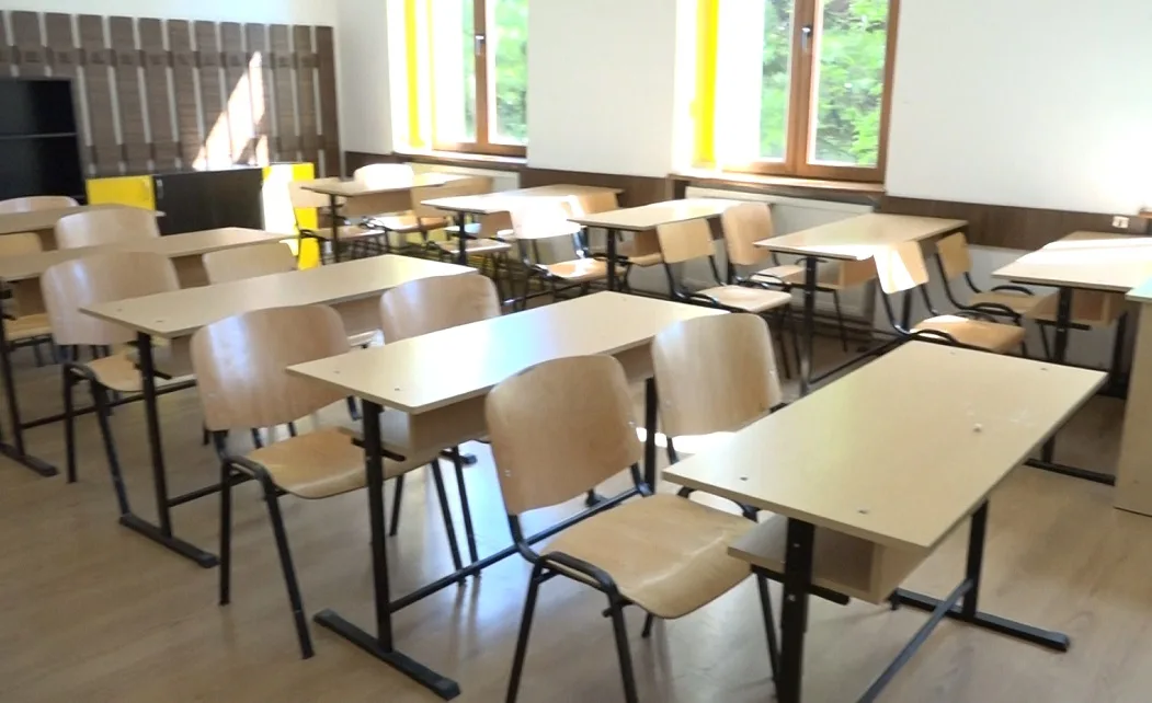 Consiliul Naţional pentru Combaterea Discriminării a amendat o școală