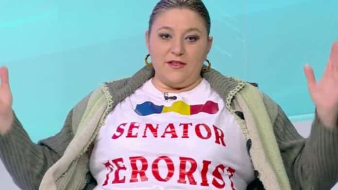 Senatoarea Diana Șoșoacă s-a deplasat la Primăria Crevedia