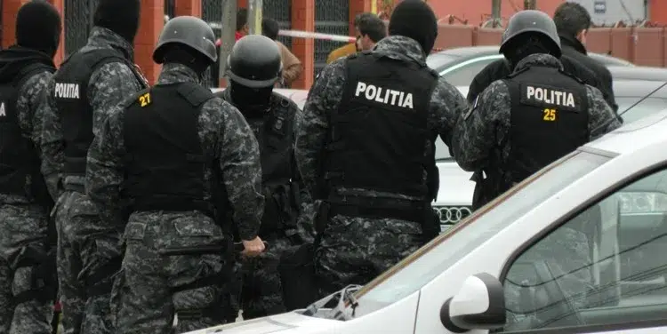 Minorii agresori vor participa la consiliere psihologică, legea este adoptată