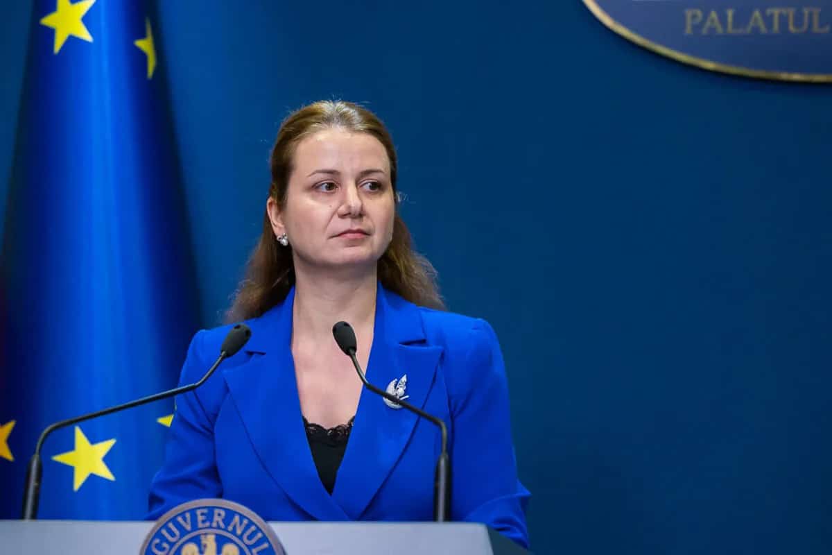 Plângere penală împotriva ministrului Educației, Ligia Deca