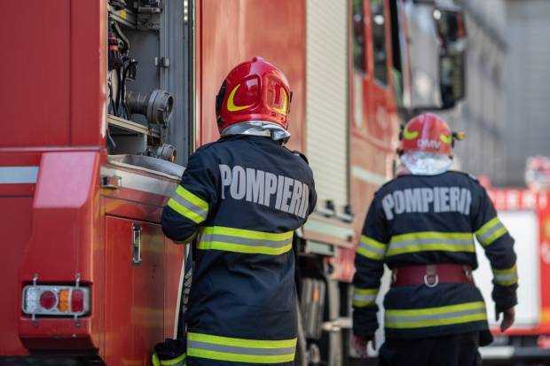 Un incendiu a izbucnit la un depozit cu probe al Poliției Capitalei