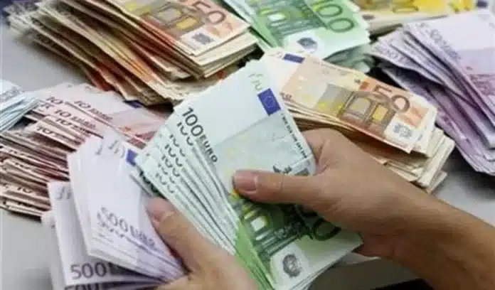 Guvernul României va plăti 200 de miliarde de lei dobânzi în 4 ani