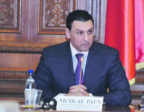 Nicolae Păun președintele Partidei Romilor-Pro Europa face congres