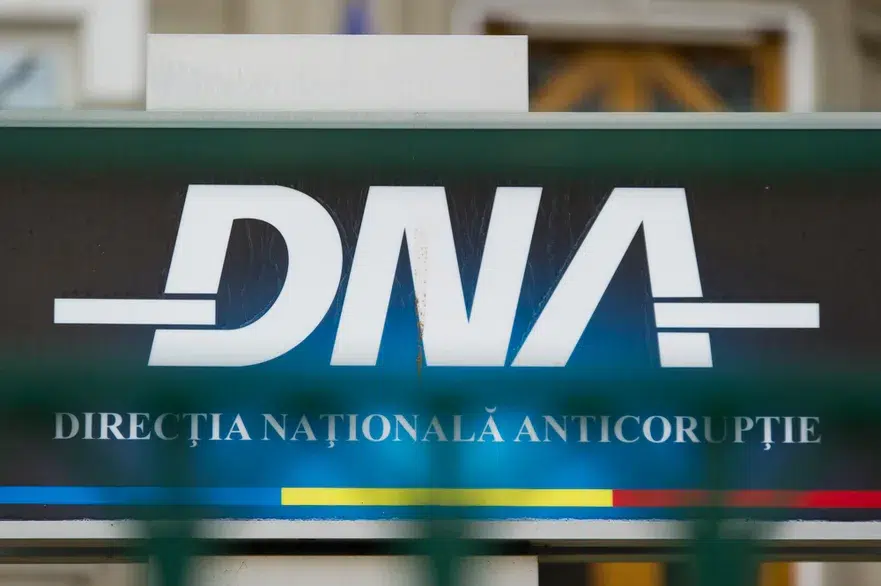 Suspiciuni de licitație trucată apar chiar la DNA, cu soția șefului biroului IT