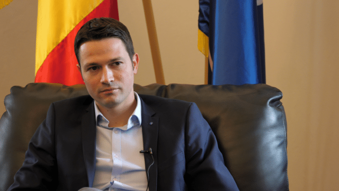 Robert Sighiartău