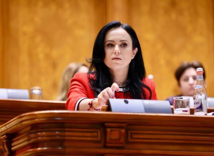 Ministrul Muncii, Simona Bucura-Oprescu, despre pensiile din decembrie