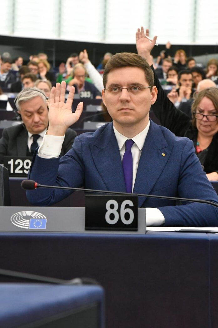 Victor Negrescu spune că nu îi este frică de Diana Șoșoacă, ori de AUR, cu șanse mari să intre în parlamentul European.„Antieuropenii”