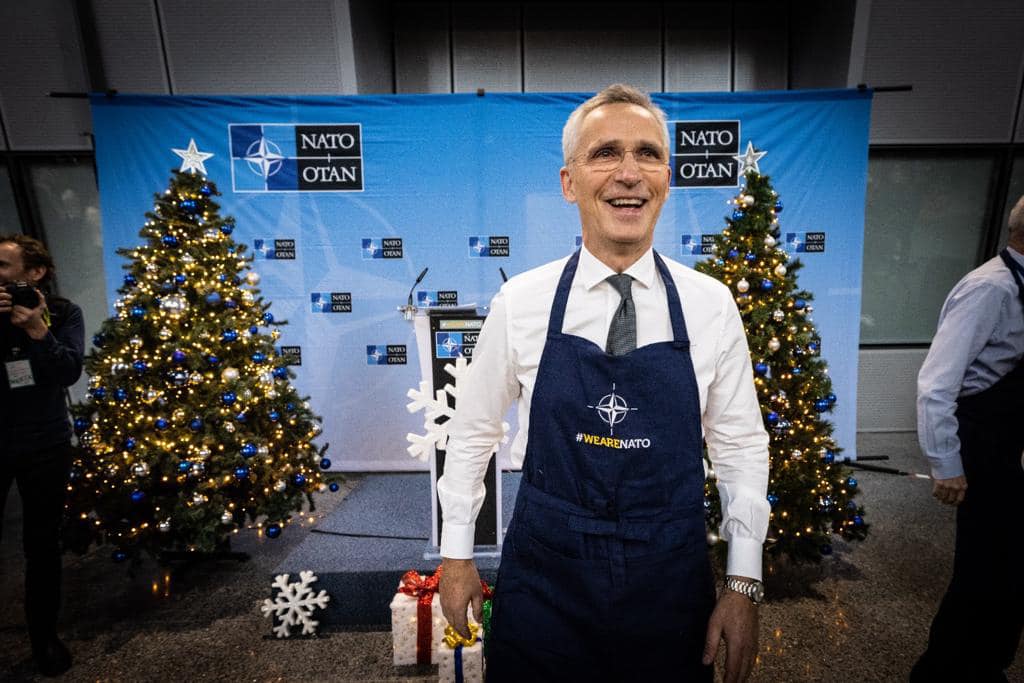 Jens Stoltenberg avertizează asupra alocării fondurilor pentru apărare. Un nou record: „Anul acesta, se așteaptă ca 18 aliați să cheltuie 2% din PIB pentru apărare”. Ce replică i-a dat lui Trump
