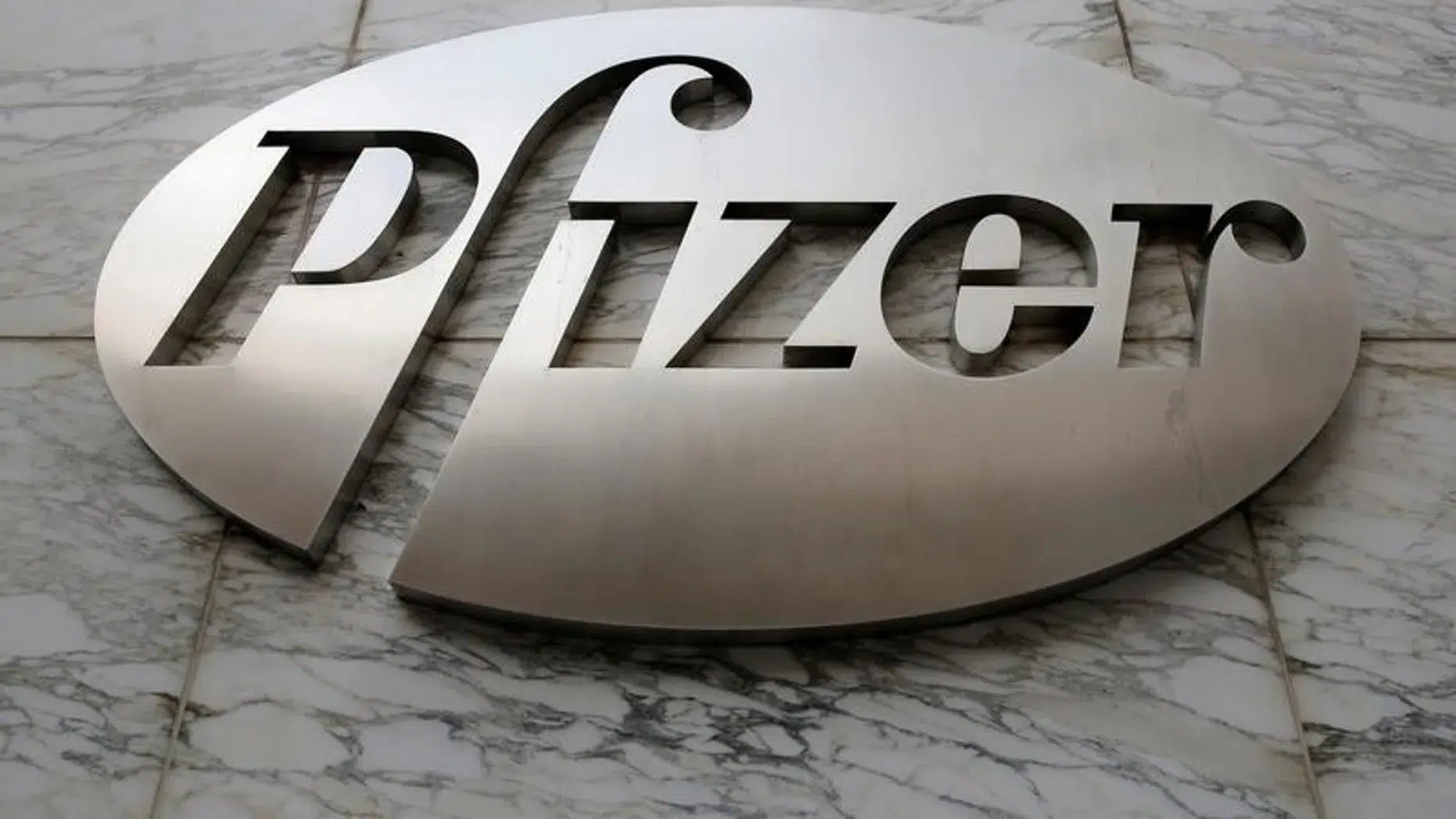 Guvernul împuternicește o firmă de avocatură pentru reprezentarea României în procesul cu Pfizer. Când începe procesul de la Bruxelles