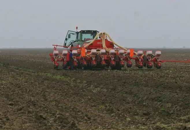 Fapta pentru care a fost amendat un fermier din Arad cu 110.000 de lei. E o premieră