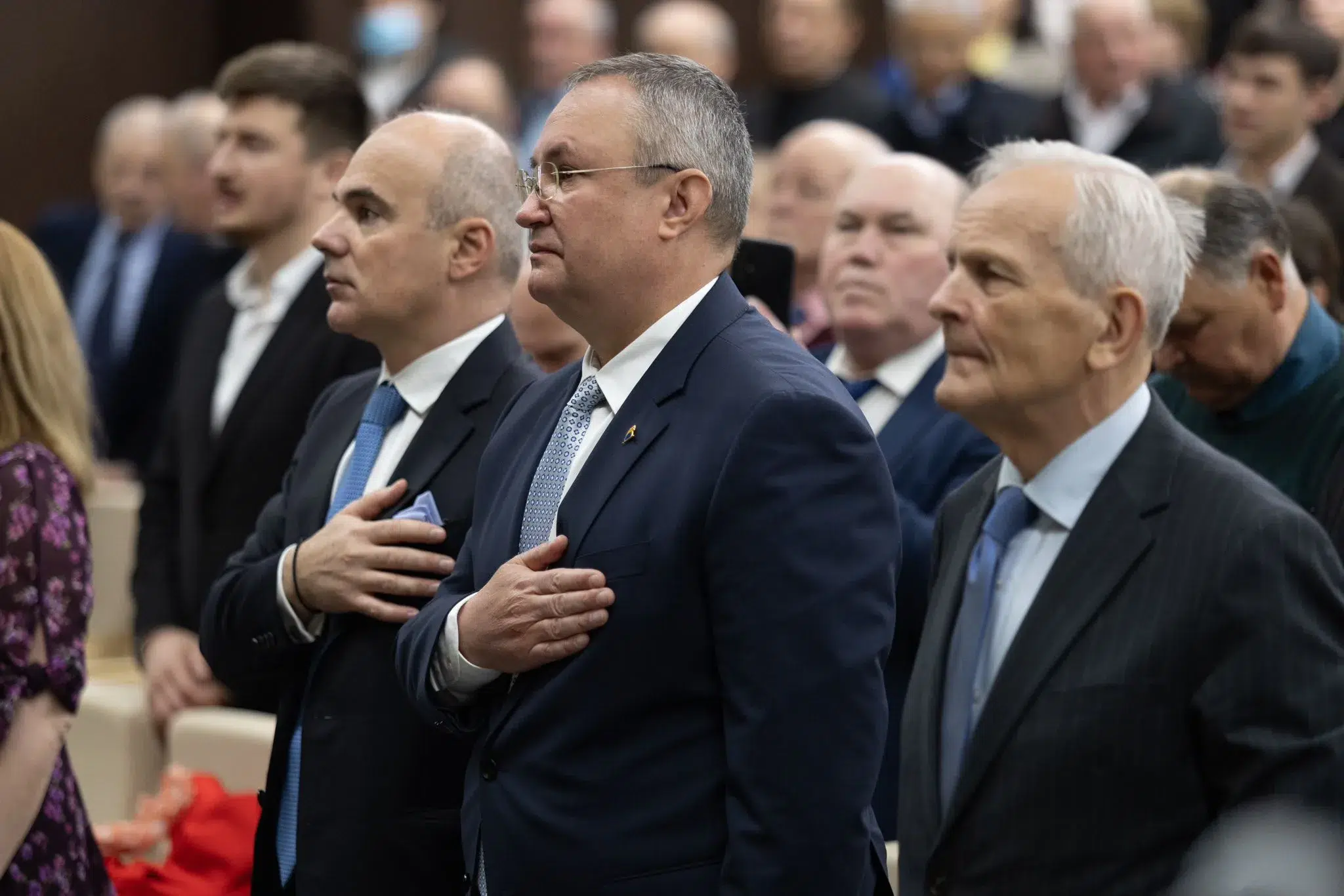 Ciucă îi laudă pe primarii din Transilvania la Brăila. „Oamenii trebuie să înțeleagă că realizările primarilor...”